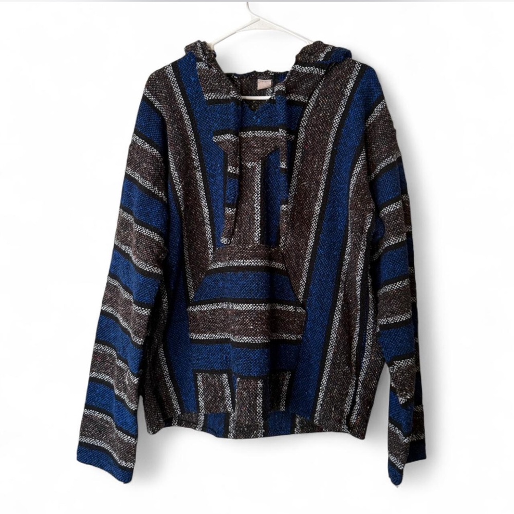 Earthbound Trading Co. blue baja pullover unisex L